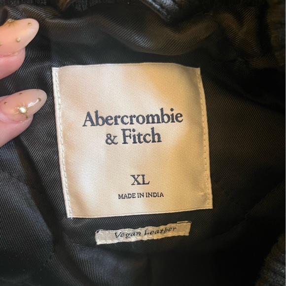 A&F Cropped Vegan Leather Bomber Jacket - Picture 6 of 6